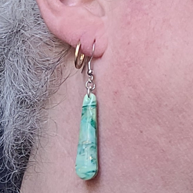 Boucle d'oreilles modèle Emeraude d'eau (Réf: MEDO1)