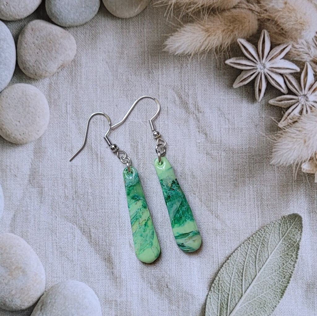 Boucle d'oreilles modèle Emeraude d'eau (Réf: MEDO1)