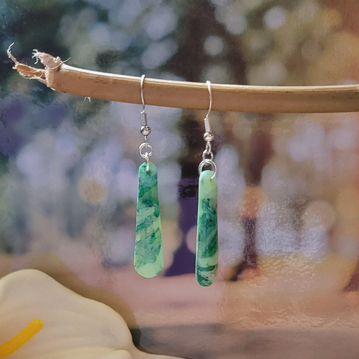 Boucle d'oreilles modèle Emeraude d'eau (Réf: MEDO1)