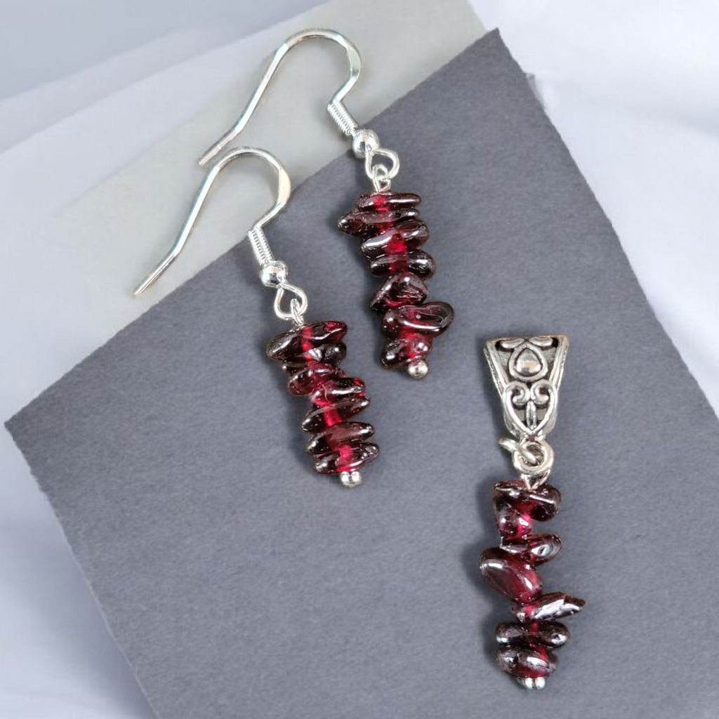 Parure Juste Au Naturel - Collier 45cm + Boucles 4cm Grenat Rouge (Réf: JAN12)