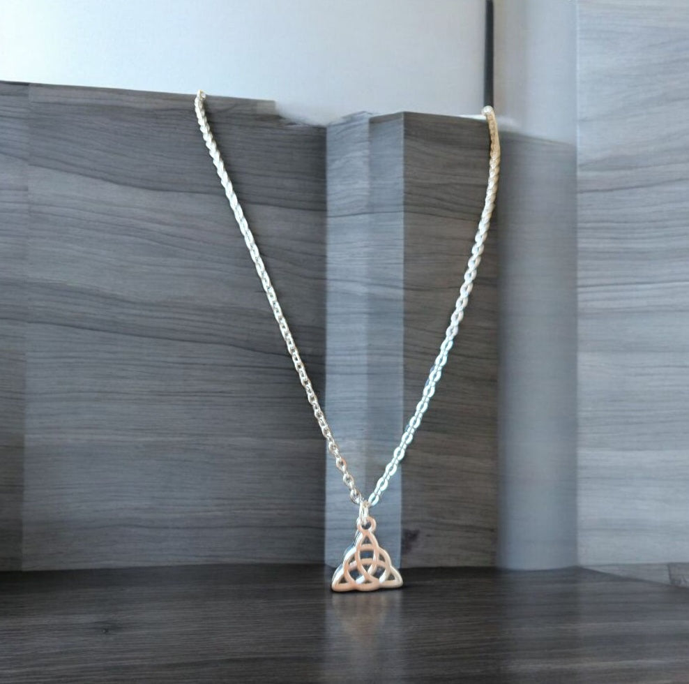 Parure modèle Celtique collier 50cm + boucles d'oreilles 4cm (Réf CEL8)