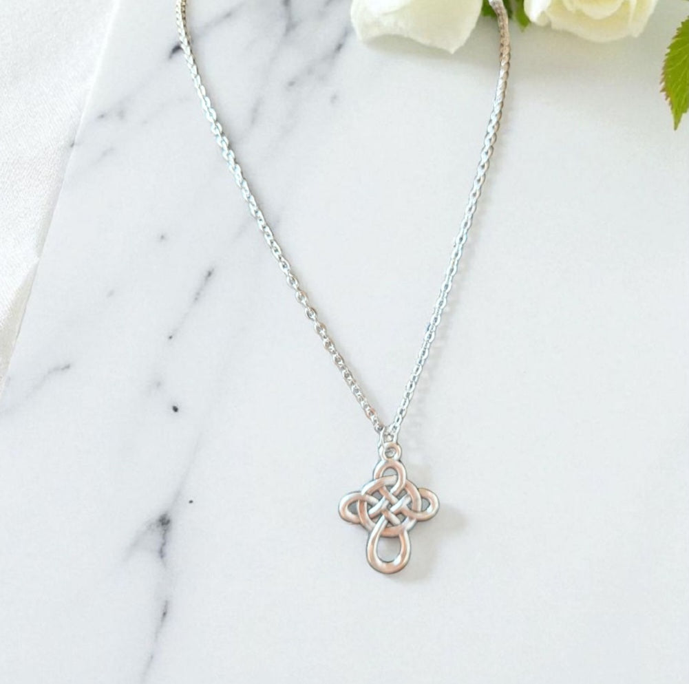 Collier modèle Celtique (Réf CEL9)