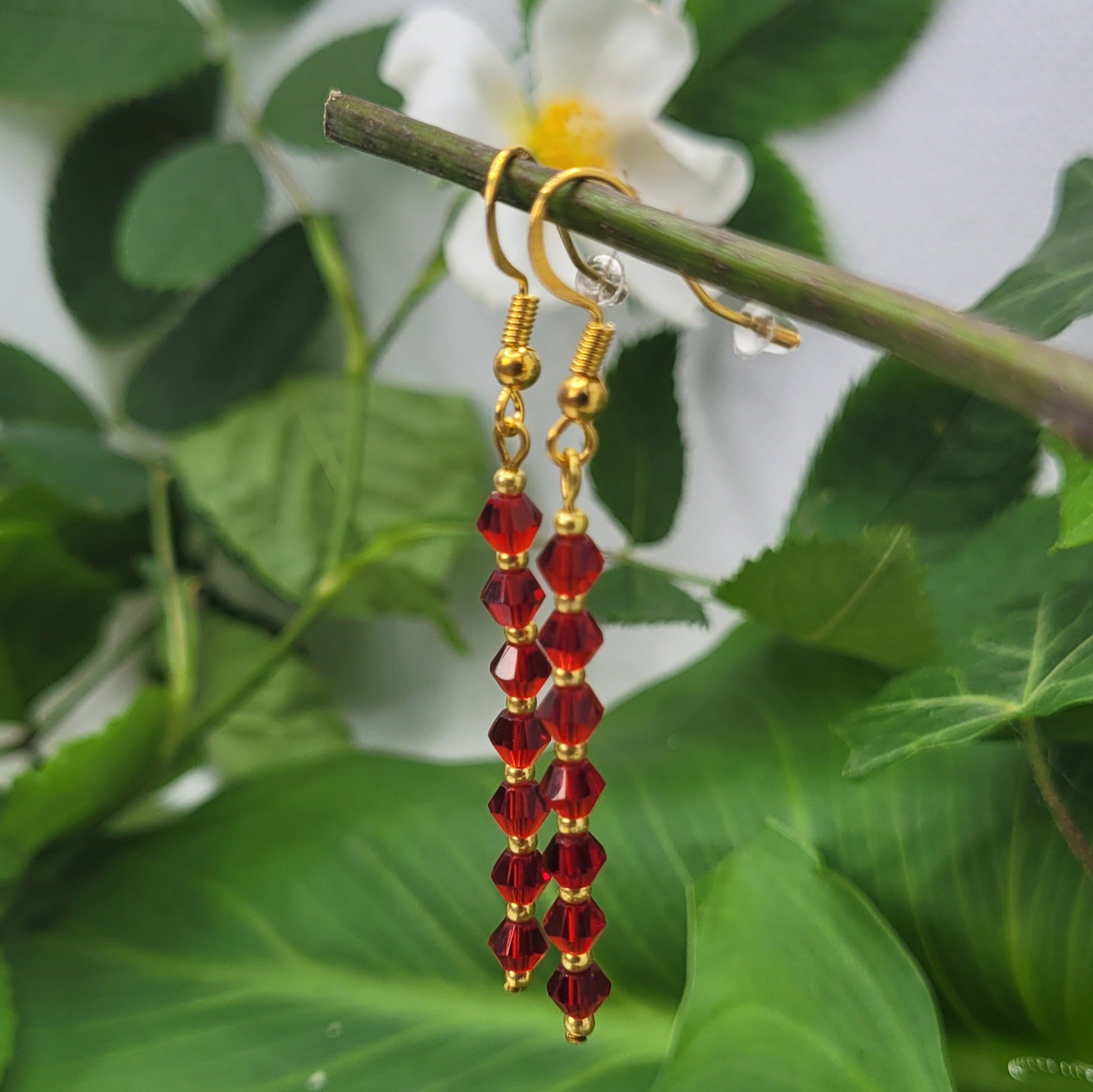 Boucles d'oreilles Sang et Or - Perles Rouges et Dorées 7cm (Réf: CAT1)