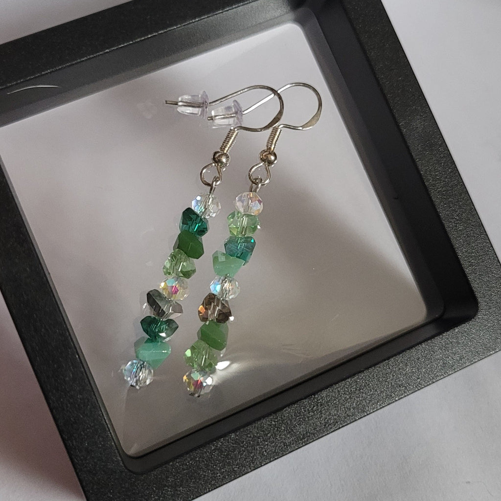 Boucles d'oreilles Triangle En Verre - Perles Vertes Irisées 6cm (Réf:TEV1)