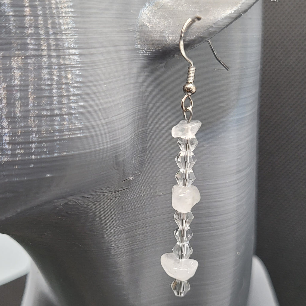Boucles d'oreilles Quartz Blanc et Perles de Verre 6cm (Réf: AVN2)