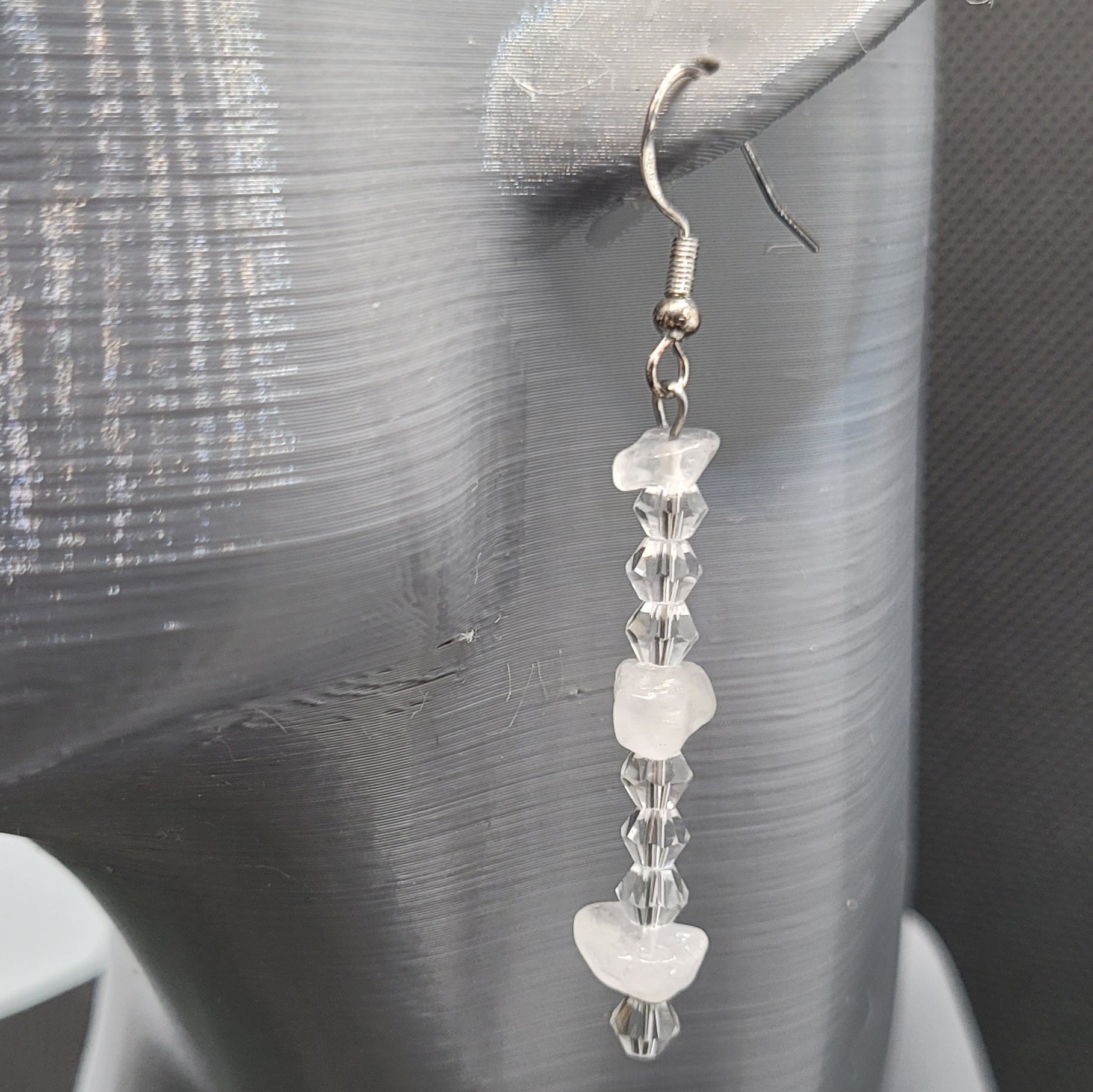 Boucles d'oreilles Quartz Blanc et Perles de Verre 6cm (Réf: AVN2)