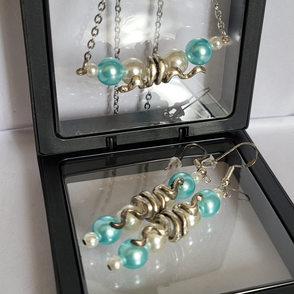 Parure Serpentine - Collier 55cm + Boucles 7cm Bleu Ciel (Réf: CS7)