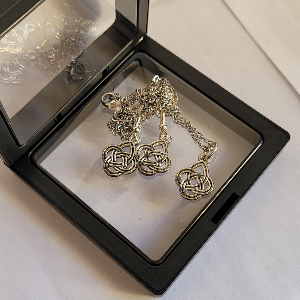 Parure modèle Celtique collier 50cm + boucles d'oreilles 4cm  (Réf CEL15)