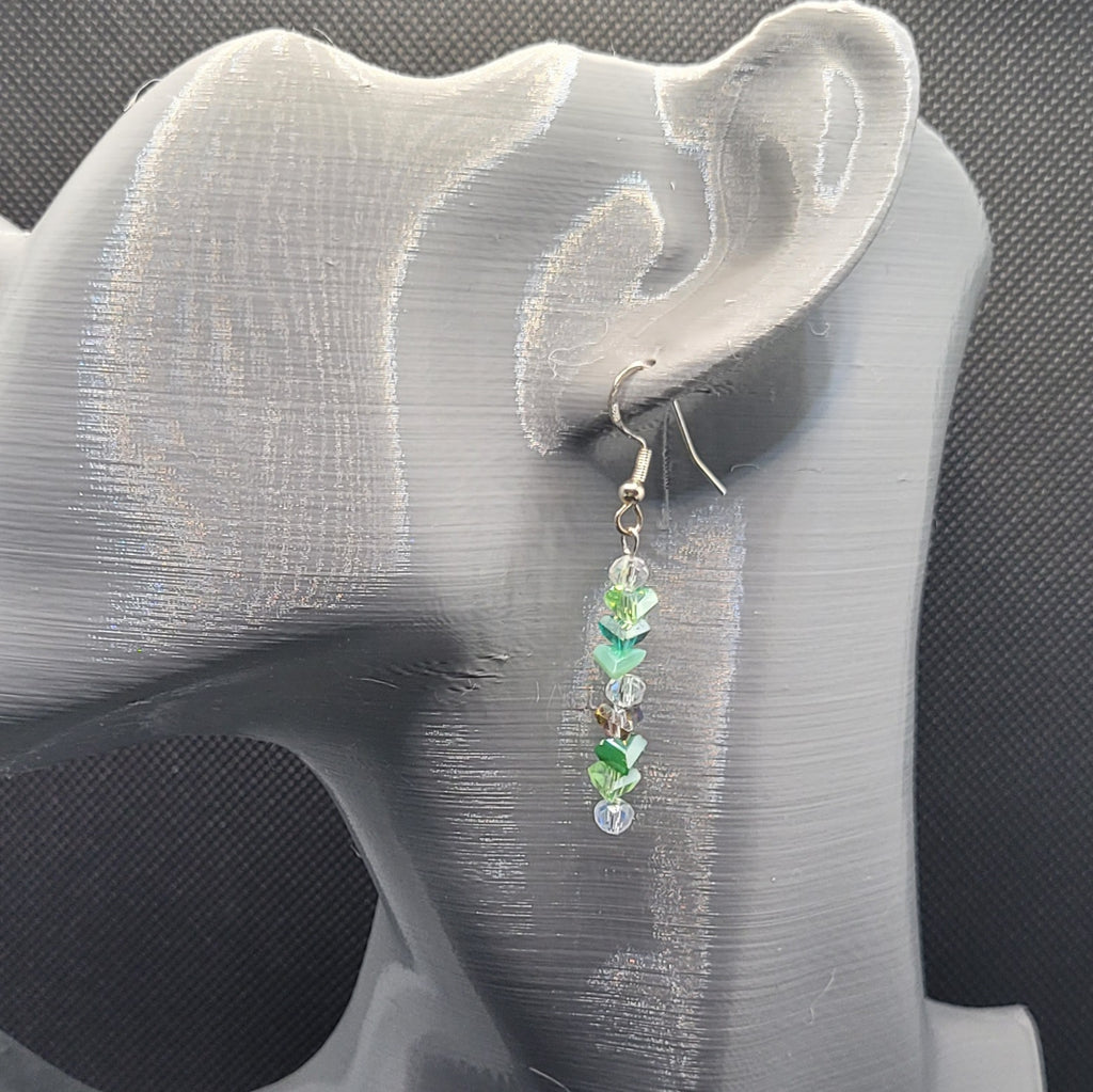 Boucles d'oreilles Triangle En Verre - Perles Vertes Irisées 6cm (Réf:TEV1)