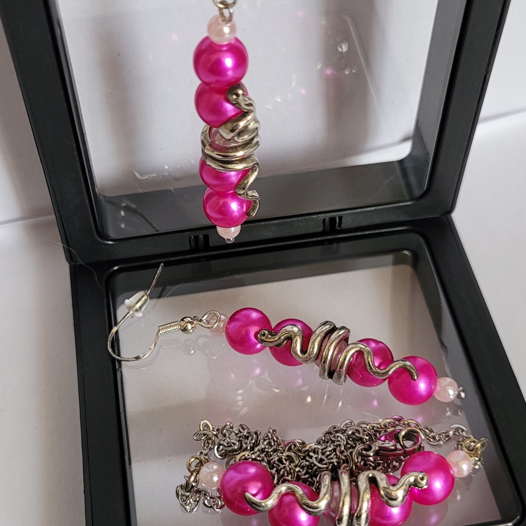 Parure Serpentine - Collier 55cm + Boucles 7cm Fuschia (Réf: CS5)