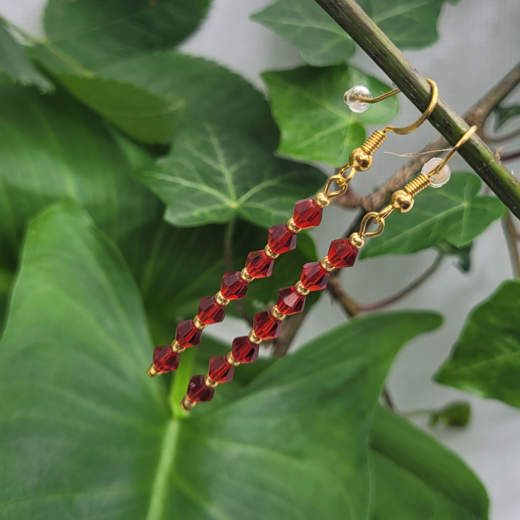 Boucles d'oreilles Sang et Or - Perles Rouges et Dorées 7cm (Réf: CAT1)