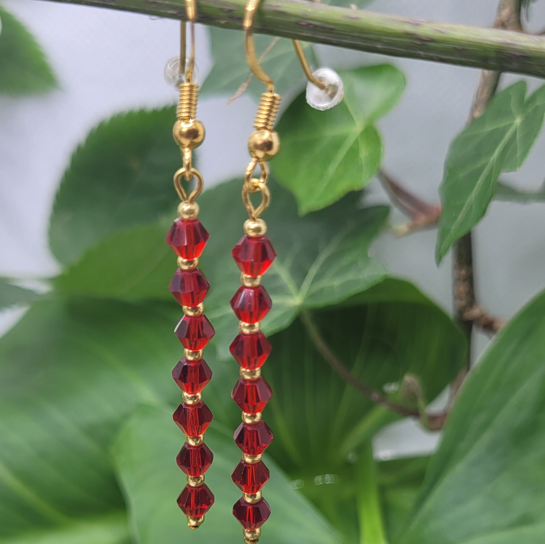 Boucles d'oreilles Sang et Or - Perles Rouges et Dorées 7cm (Réf: CAT1)